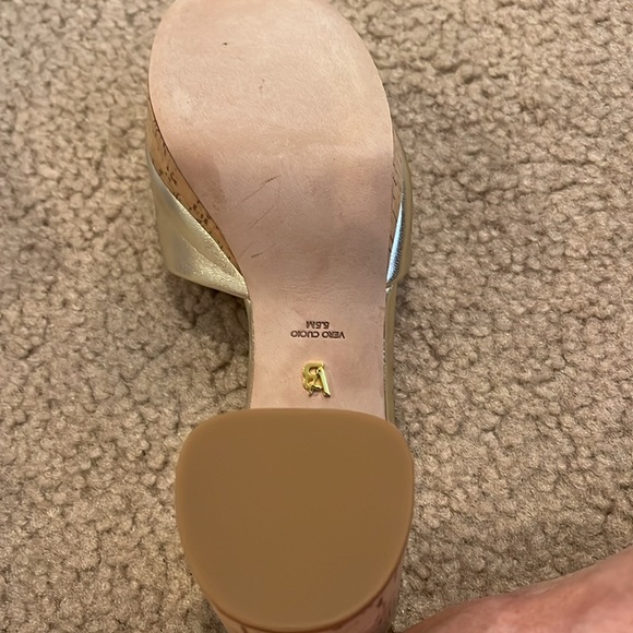 Veronica Beard brand new Dali platform - Picture 5 of 5